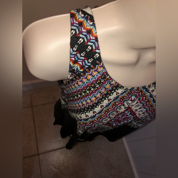 Gray top with a colorful design from Maurice’s in a size small - Picture 10 of 11